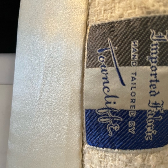 Vintage Towncliffe Wool Boucle’ and Velvet Coat - Picture 5 of 8